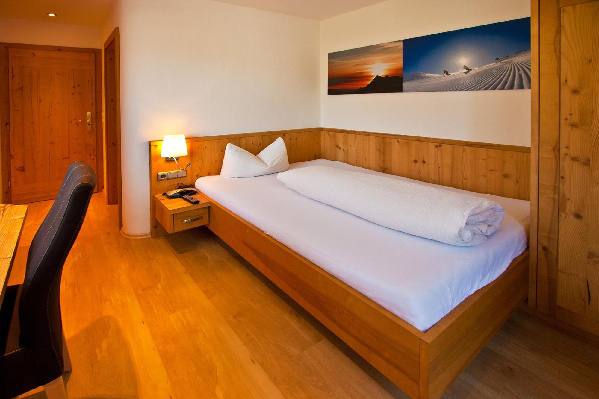 Landhotel Rauchenwalderhof Mayrhofen Exterior foto